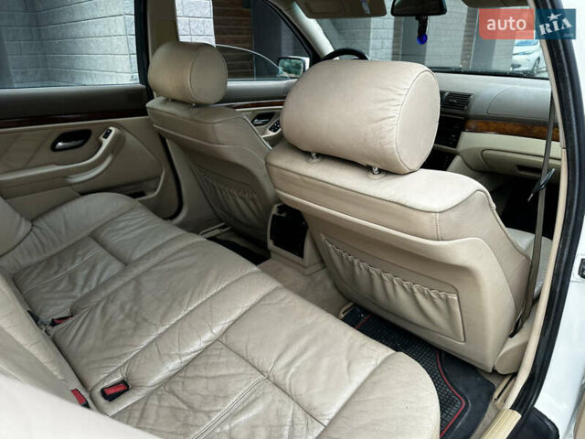 Белый БМВ 5 Серия, объемом двигателя 2.79 л и пробегом 245 тыс. км за 4350 $, фото 40 на Automoto.ua