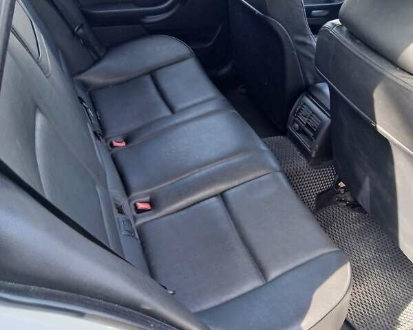 Белый БМВ 5 Серия, объемом двигателя 2.5 л и пробегом 333 тыс. км за 3500 $, фото 12 на Automoto.ua