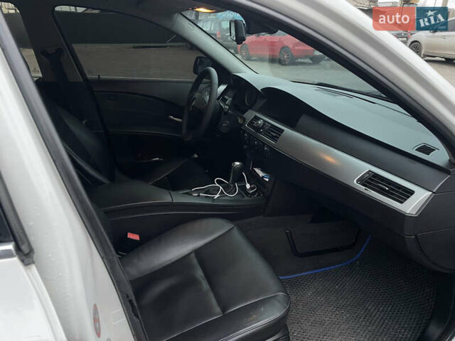 Білий БМВ 5 Серія, об'ємом двигуна 2 л та пробігом 387 тис. км за 6300 $, фото 23 на Automoto.ua