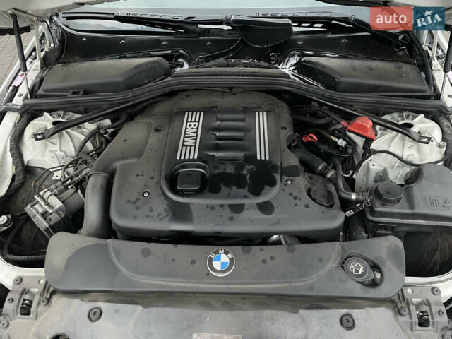 Білий БМВ 5 Серія, об'ємом двигуна 2 л та пробігом 387 тис. км за 6300 $, фото 33 на Automoto.ua