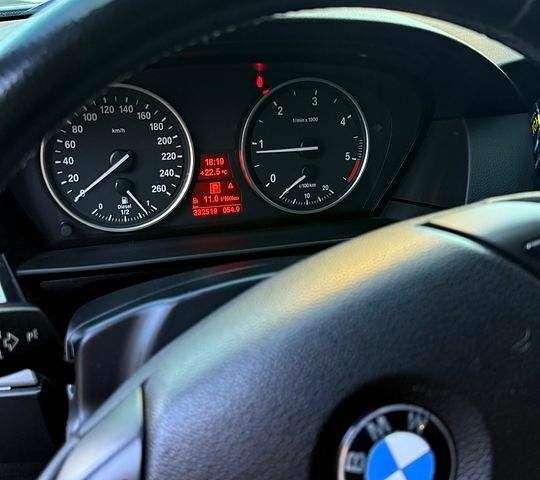 Белый БМВ 5 Серия, объемом двигателя 2 л и пробегом 330 тыс. км за 11000 $, фото 1 на Automoto.ua
