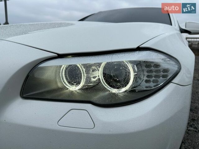Білий БМВ 5 Серія, об'ємом двигуна 2 л та пробігом 275 тис. км за 11700 $, фото 24 на Automoto.ua