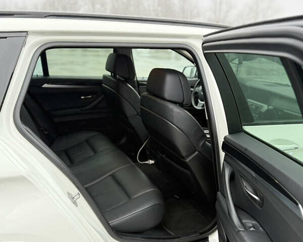 Белый БМВ 5 Серия, объемом двигателя 2.99 л и пробегом 267 тыс. км за 14300 $, фото 10 на Automoto.ua