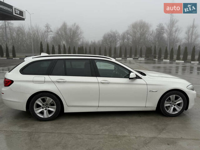 Белый БМВ 5 Серия, объемом двигателя 2.99 л и пробегом 267 тыс. км за 14300 $, фото 5 на Automoto.ua