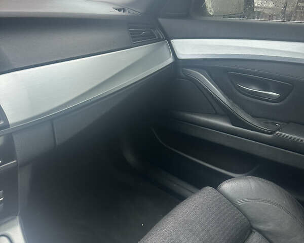 Белый БМВ 5 Серия, объемом двигателя 2 л и пробегом 300 тыс. км за 14777 $, фото 15 на Automoto.ua