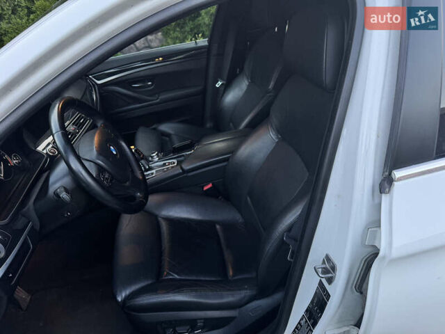 Белый БМВ 5 Серия, объемом двигателя 2 л и пробегом 268 тыс. км за 16000 $, фото 10 на Automoto.ua