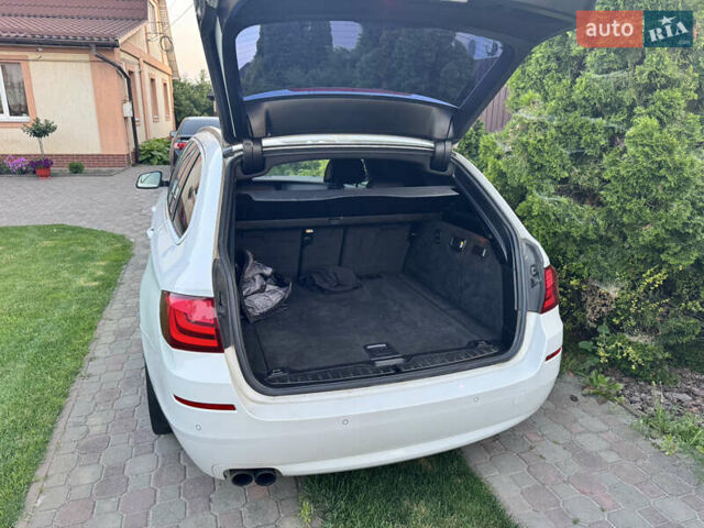 Белый БМВ 5 Серия, объемом двигателя 2 л и пробегом 268 тыс. км за 16000 $, фото 4 на Automoto.ua