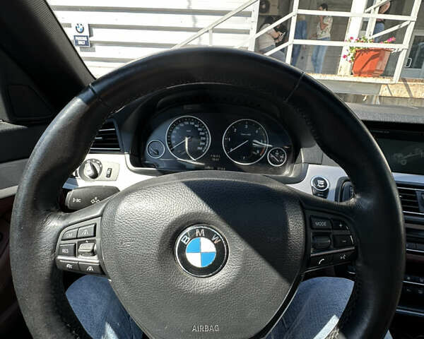 Белый БМВ 5 Серия, объемом двигателя 2.99 л и пробегом 278 тыс. км за 17000 $, фото 16 на Automoto.ua