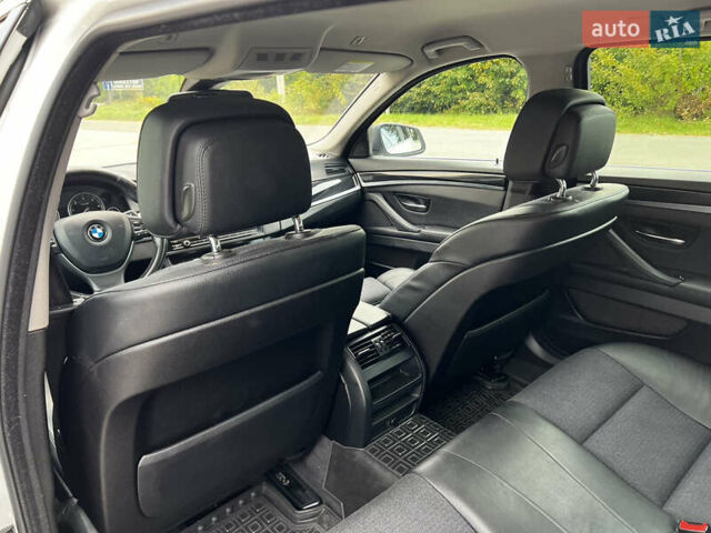 Білий БМВ 5 Серія, об'ємом двигуна 2 л та пробігом 282 тис. км за 16000 $, фото 11 на Automoto.ua