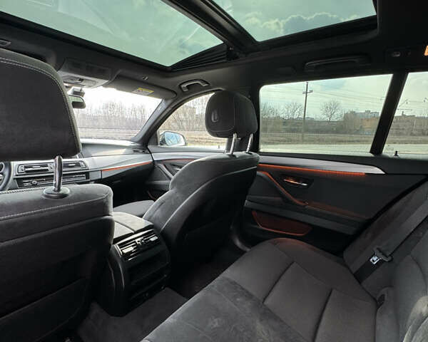 Белый БМВ 5 Серия, объемом двигателя 2 л и пробегом 281 тыс. км за 18600 $, фото 23 на Automoto.ua