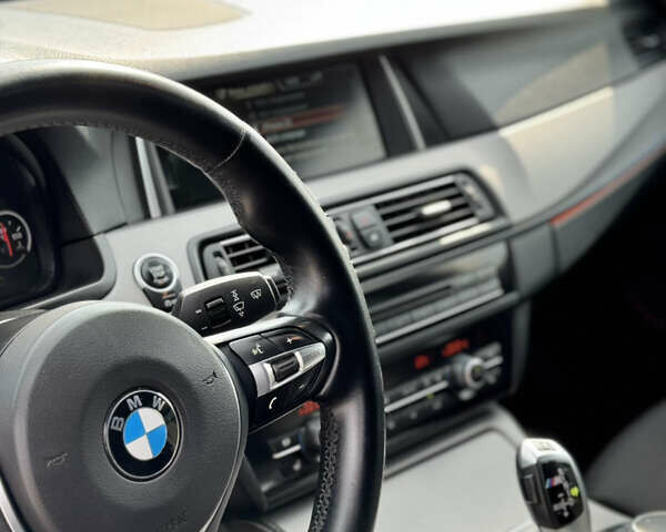Белый БМВ 5 Серия, объемом двигателя 2 л и пробегом 281 тыс. км за 18600 $, фото 12 на Automoto.ua