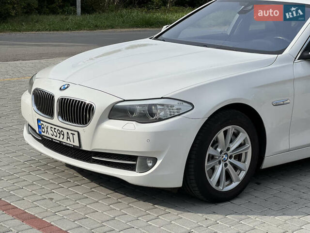 Білий БМВ 5 Серія, об'ємом двигуна 2 л та пробігом 282 тис. км за 16000 $, фото 2 на Automoto.ua