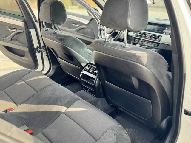 Білий БМВ 5 Серія, об'ємом двигуна 2 л та пробігом 281 тис. км за 18600 $, фото 22 на Automoto.ua