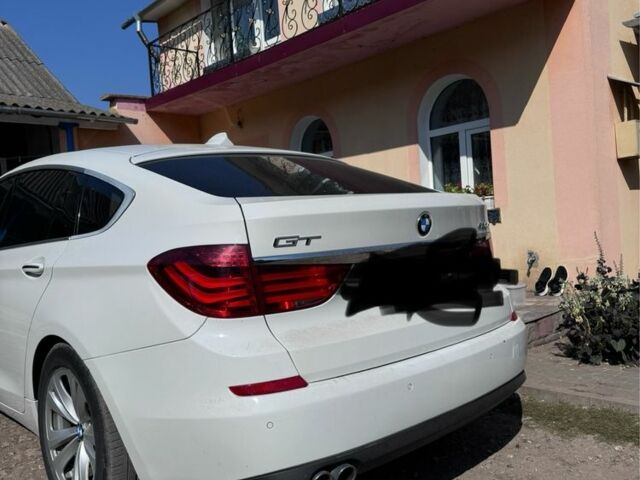 Белый БМВ 5 Серия, объемом двигателя 2 л и пробегом 200 тыс. км за 18904 $, фото 1 на Automoto.ua