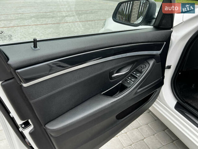 Білий БМВ 5 Серія, об'ємом двигуна 2 л та пробігом 282 тис. км за 16000 $, фото 12 на Automoto.ua