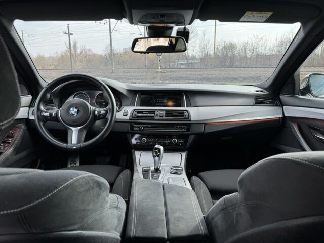 Білий БМВ 5 Серія, об'ємом двигуна 2 л та пробігом 281 тис. км за 18600 $, фото 16 на Automoto.ua