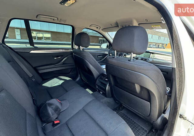 Белый БМВ 5 Серия, объемом двигателя 2 л и пробегом 325 тыс. км за 13900 $, фото 15 на Automoto.ua