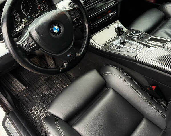 Белый БМВ 5 Серия, объемом двигателя 2 л и пробегом 310 тыс. км за 14350 $, фото 5 на Automoto.ua