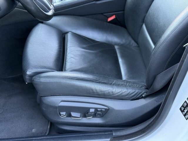 Белый БМВ 5 Серия, объемом двигателя 3 л и пробегом 235 тыс. км за 17999 $, фото 9 на Automoto.ua