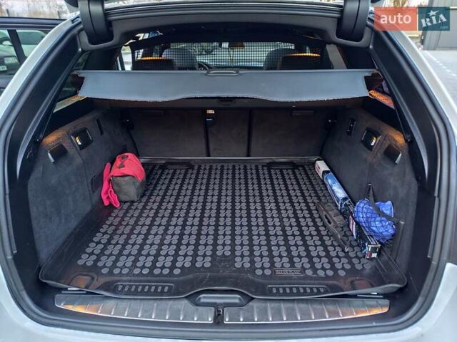 Белый БМВ 5 Серия, объемом двигателя 3 л и пробегом 236 тыс. км за 18550 $, фото 41 на Automoto.ua