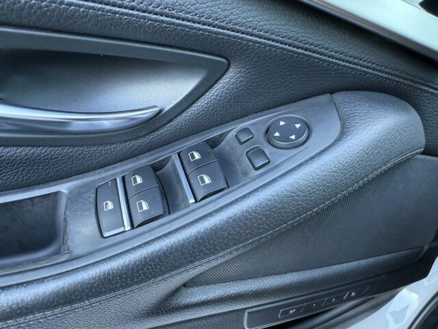 Белый БМВ 5 Серия, объемом двигателя 3 л и пробегом 235 тыс. км за 17999 $, фото 19 на Automoto.ua