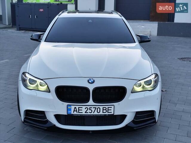 Белый БМВ 5 Серия, объемом двигателя 3 л и пробегом 236 тыс. км за 18550 $, фото 1 на Automoto.ua