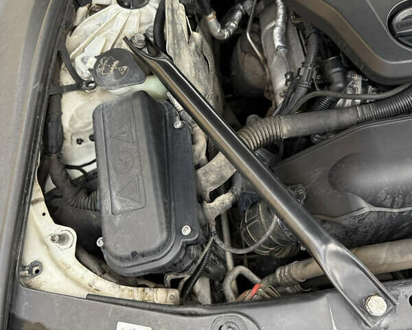 Білий БМВ 5 Серія, об'ємом двигуна 2 л та пробігом 249 тис. км за 13999 $, фото 6 на Automoto.ua