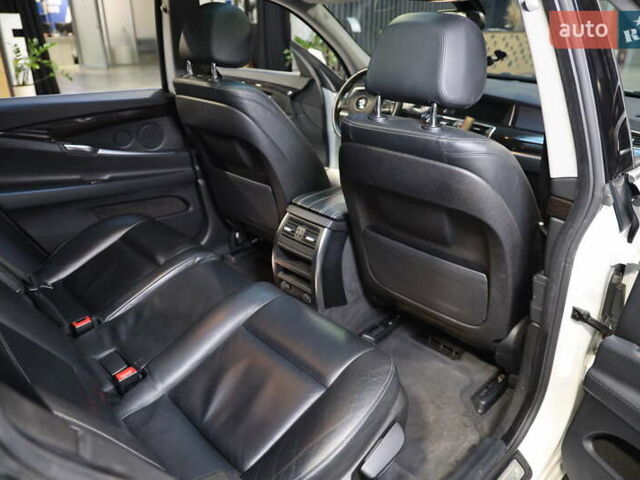 Білий БМВ 5 Серія, об'ємом двигуна 2.98 л та пробігом 127 тис. км за 19500 $, фото 31 на Automoto.ua