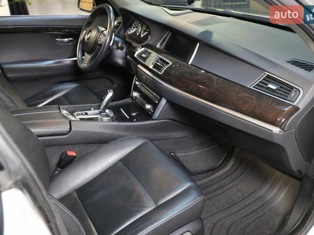 Білий БМВ 5 Серія, об'ємом двигуна 2.98 л та пробігом 127 тис. км за 19500 $, фото 34 на Automoto.ua