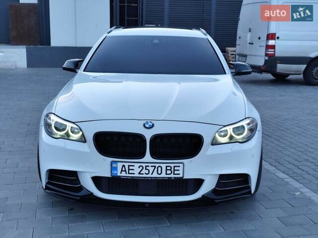 Белый БМВ 5 Серия, объемом двигателя 3 л и пробегом 236 тыс. км за 18550 $, фото 7 на Automoto.ua