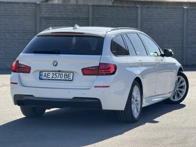 Белый БМВ 5 Серия, объемом двигателя 3 л и пробегом 235 тыс. км за 17999 $, фото 4 на Automoto.ua