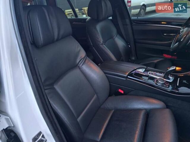 Белый БМВ 5 Серия, объемом двигателя 3 л и пробегом 236 тыс. км за 18550 $, фото 20 на Automoto.ua