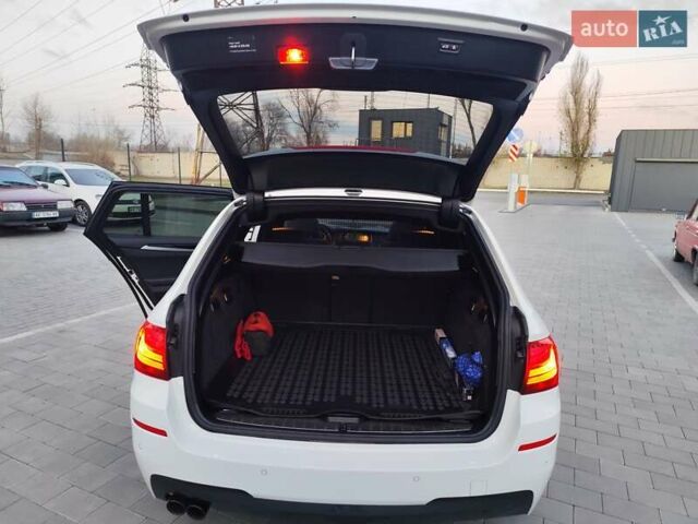 Белый БМВ 5 Серия, объемом двигателя 3 л и пробегом 236 тыс. км за 18550 $, фото 38 на Automoto.ua