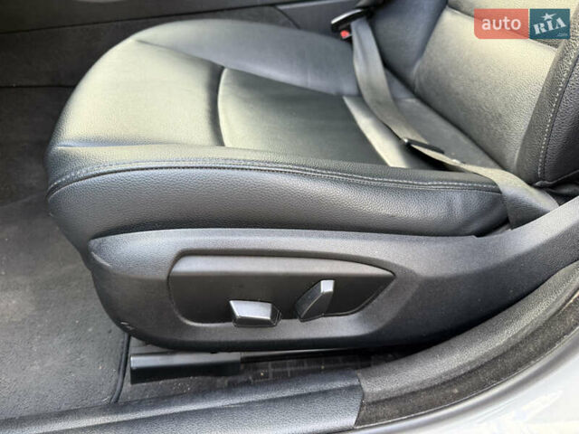 Білий БМВ 5 Серія, об'ємом двигуна 2 л та пробігом 249 тис. км за 13999 $, фото 20 на Automoto.ua