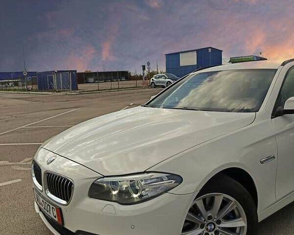 Белый БМВ 5 Серия, объемом двигателя 2 л и пробегом 285 тыс. км за 17499 $, фото 17 на Automoto.ua