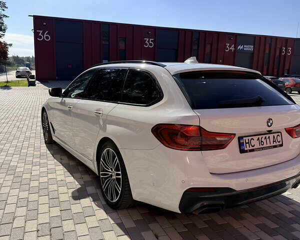 Белый БМВ 5 Серия, объемом двигателя 3 л и пробегом 130 тыс. км за 29000 $, фото 6 на Automoto.ua