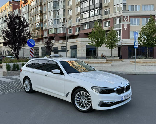 Белый БМВ 5 Серия, объемом двигателя 2.99 л и пробегом 247 тыс. км за 25200 $, фото 6 на Automoto.ua