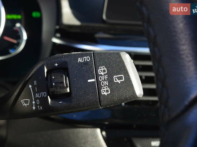 Белый БМВ 5 Серия, объемом двигателя 2.99 л и пробегом 158 тыс. км за 30817 $, фото 24 на Automoto.ua