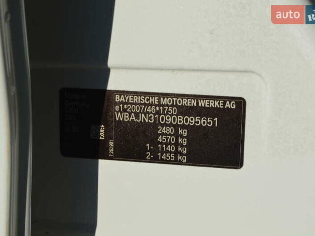 Белый БМВ 5 Серия, объемом двигателя 2.99 л и пробегом 158 тыс. км за 30817 $, фото 70 на Automoto.ua