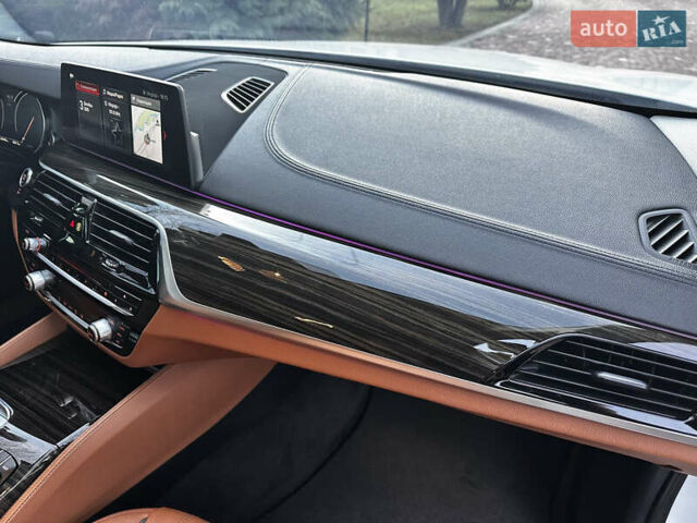 Білий БМВ 5 Серія, об'ємом двигуна 2.99 л та пробігом 258 тис. км за 22500 $, фото 40 на Automoto.ua