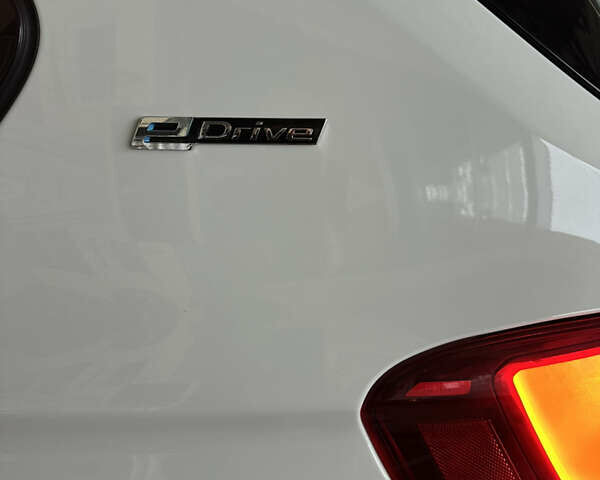 Белый БМВ 5 Серия, объемом двигателя 2 л и пробегом 181 тыс. км за 27200 $, фото 6 на Automoto.ua