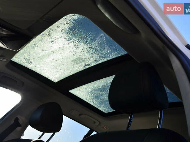 Белый БМВ 5 Серия, объемом двигателя 2.99 л и пробегом 158 тыс. км за 30817 $, фото 16 на Automoto.ua