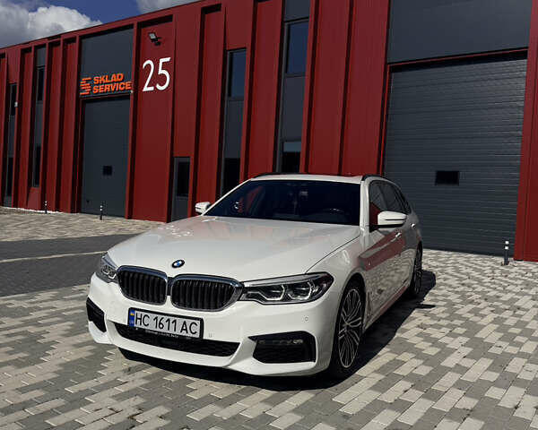 Белый БМВ 5 Серия, объемом двигателя 3 л и пробегом 130 тыс. км за 29000 $, фото 1 на Automoto.ua