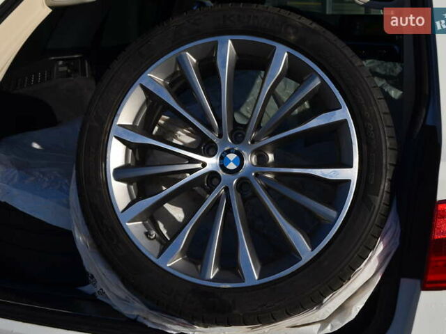 Белый БМВ 5 Серия, объемом двигателя 2.99 л и пробегом 158 тыс. км за 30817 $, фото 66 на Automoto.ua