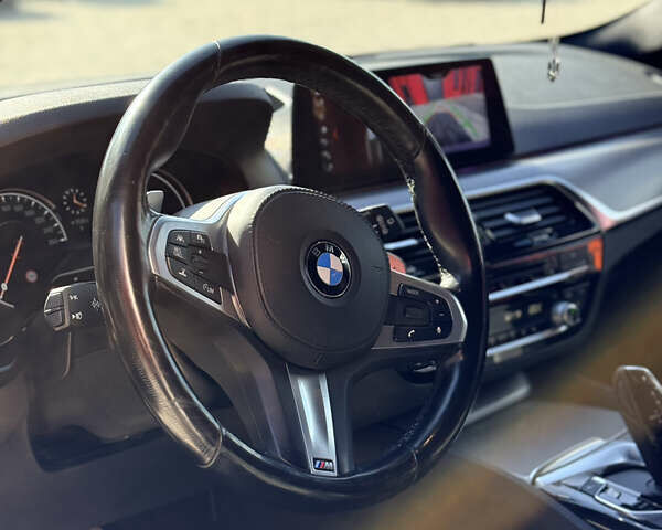 Белый БМВ 5 Серия, объемом двигателя 3 л и пробегом 130 тыс. км за 29000 $, фото 17 на Automoto.ua