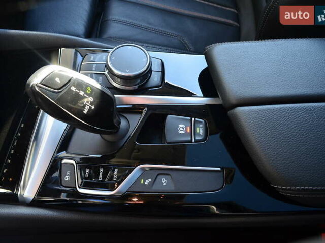 Белый БМВ 5 Серия, объемом двигателя 2.99 л и пробегом 158 тыс. км за 30817 $, фото 50 на Automoto.ua