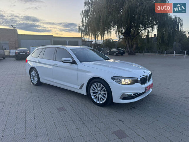 Белый БМВ 5 Серия, объемом двигателя 2.99 л и пробегом 254 тыс. км за 23400 $, фото 1 на Automoto.ua