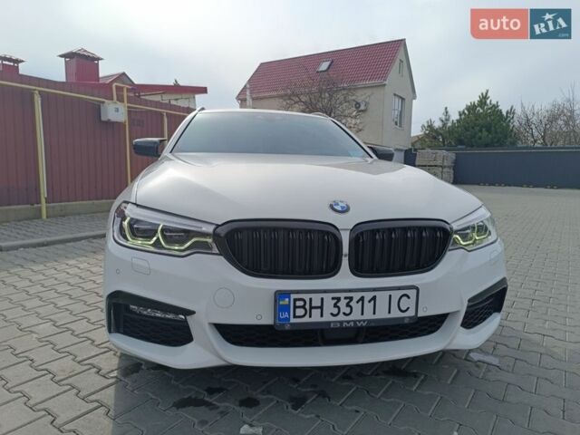 Белый БМВ 5 Серия, объемом двигателя 2.99 л и пробегом 308 тыс. км за 28000 $, фото 2 на Automoto.ua