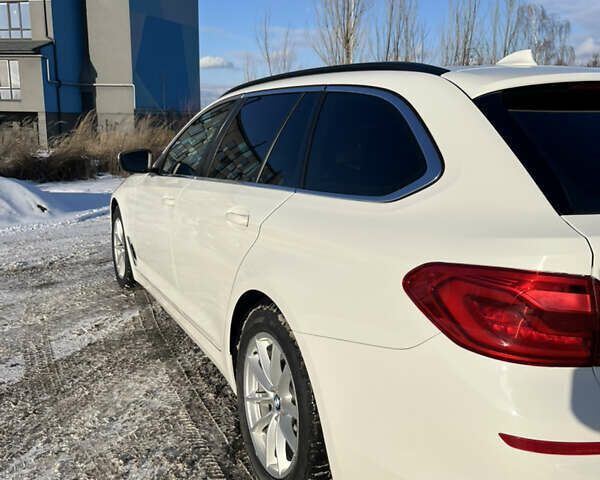 Белый БМВ 5 Серия, объемом двигателя 2 л и пробегом 260 тыс. км за 19950 $, фото 11 на Automoto.ua