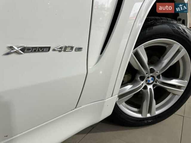 Белый БМВ 5 Серия, объемом двигателя 2 л и пробегом 181 тыс. км за 27200 $, фото 9 на Automoto.ua